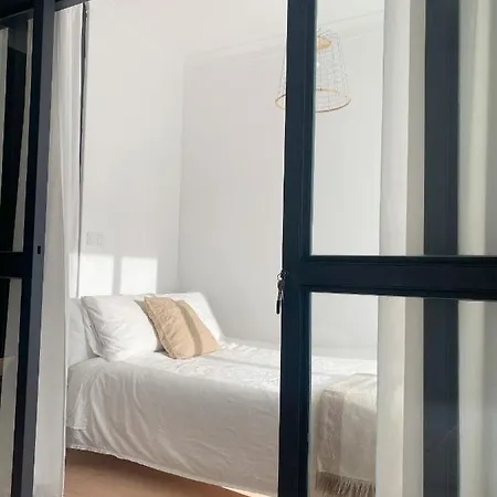 Lisbon, Renovated T2 Portas De Benfica Appartement *